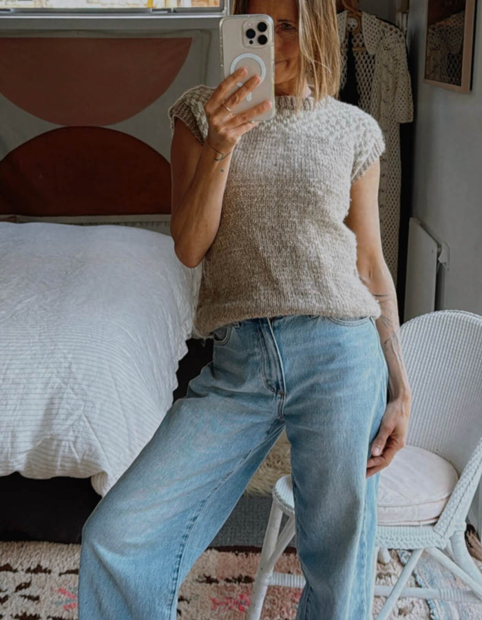 HAND-KNITTED VEST // Pure Wool // Biscotti/cream // Small