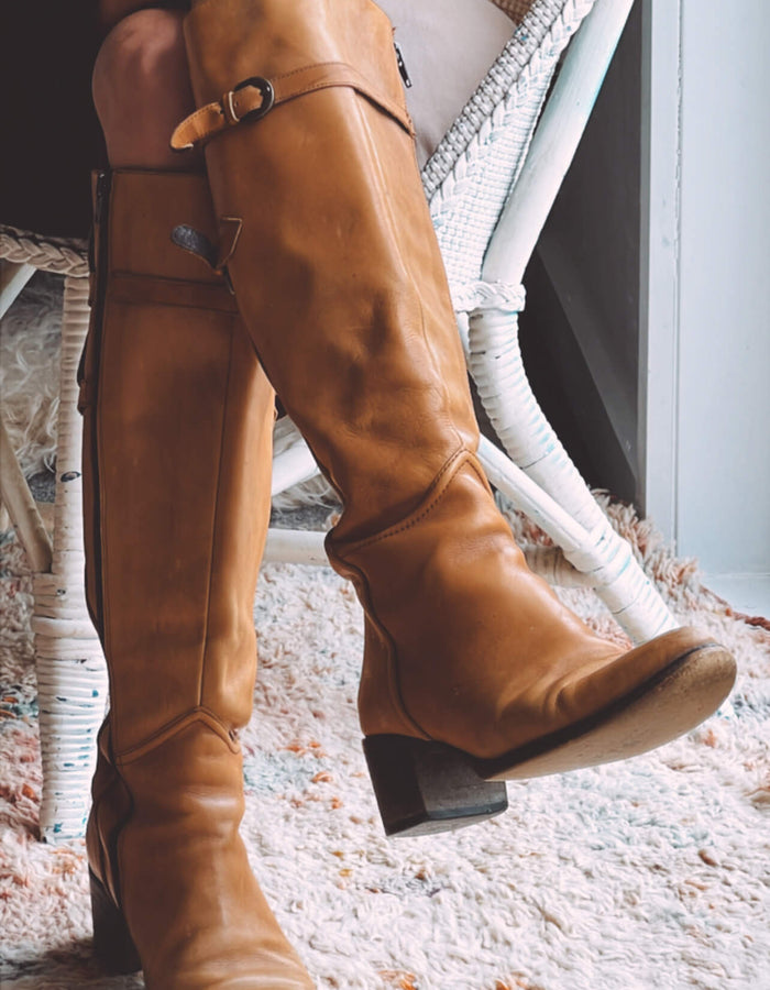 Tan Leather Knee-High Boots by Lavorazione Artigiana // Size 39