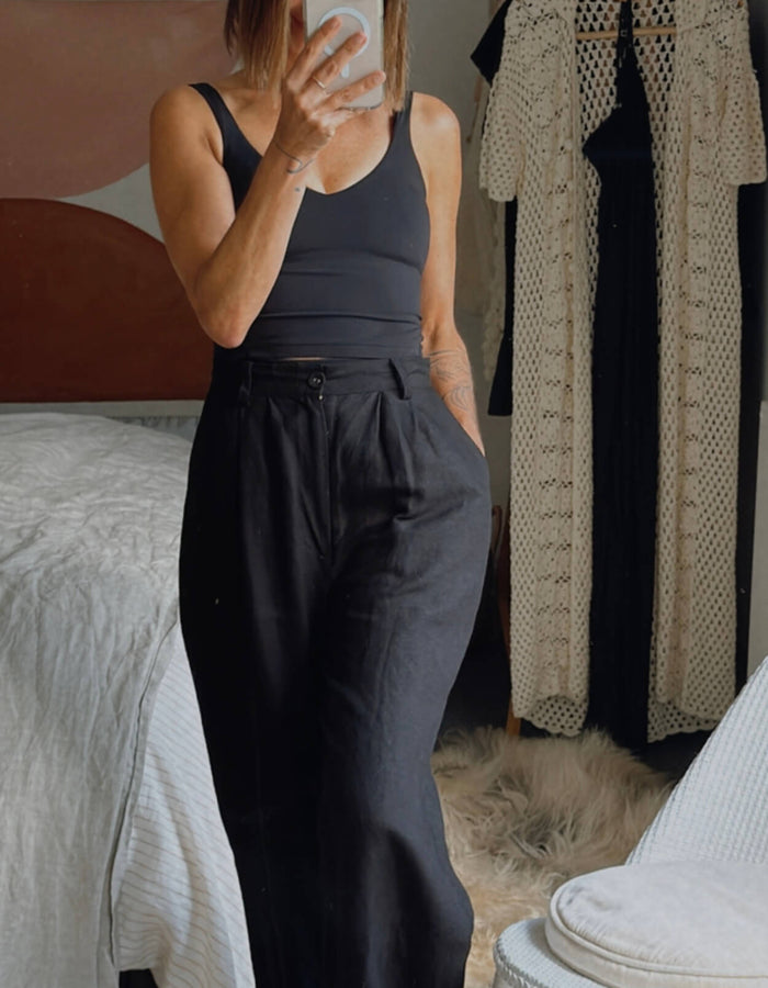 ROLLA'S // Chloe Pleat Linen Pants // Black // Size 8