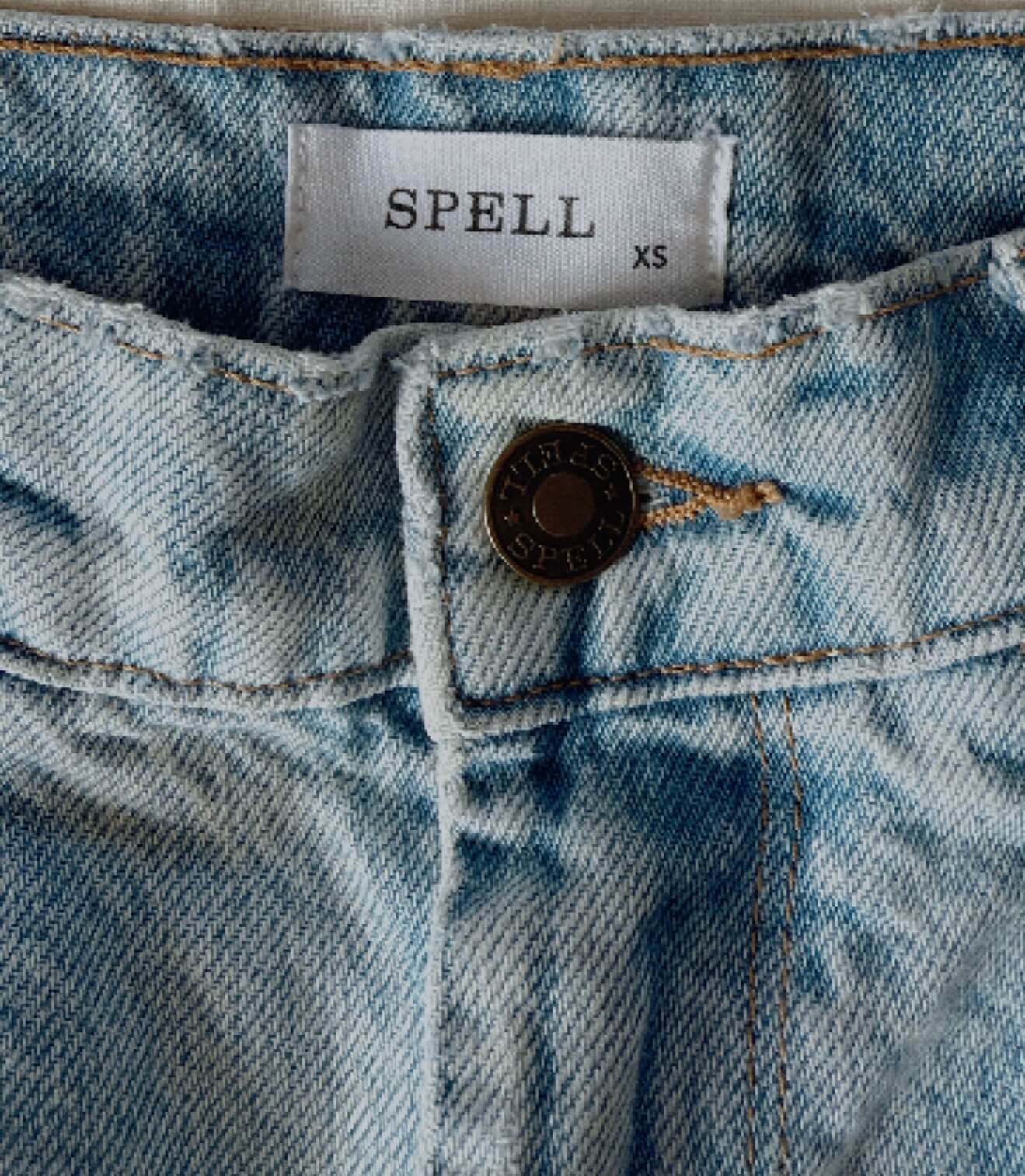 SPELL & THE GYPSY COLLECTIVE // Wide Legged Jeans // Pale Blue // XS