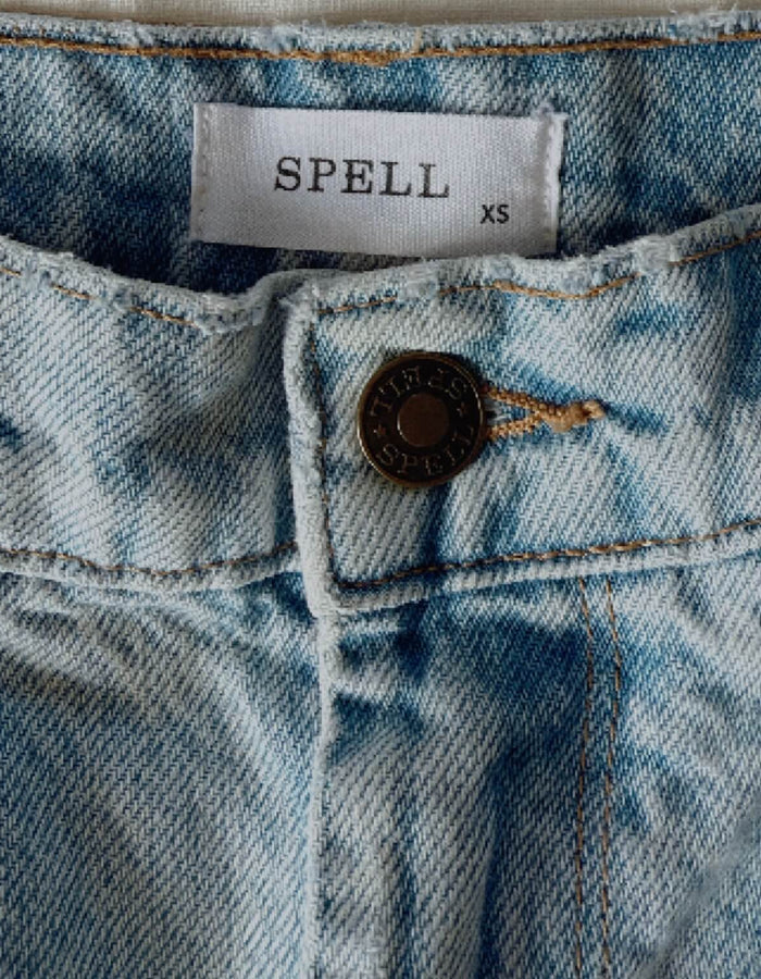 SPELL & THE GYPSY COLLECTIVE // Wide Legged Jeans // Pale Blue // XS
