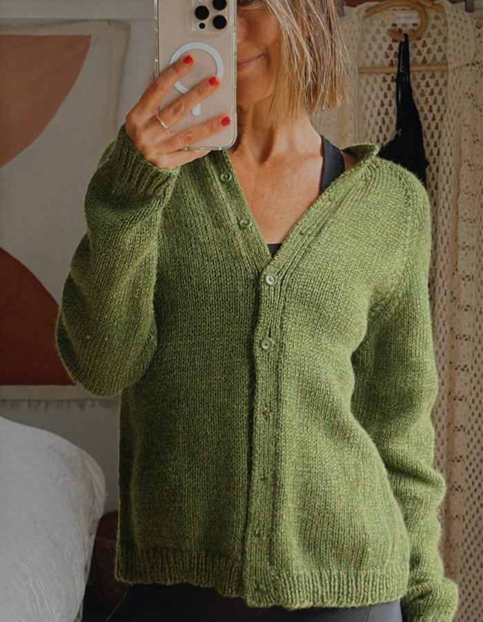 Hand-knitted Swamp Green Cardi // S/M