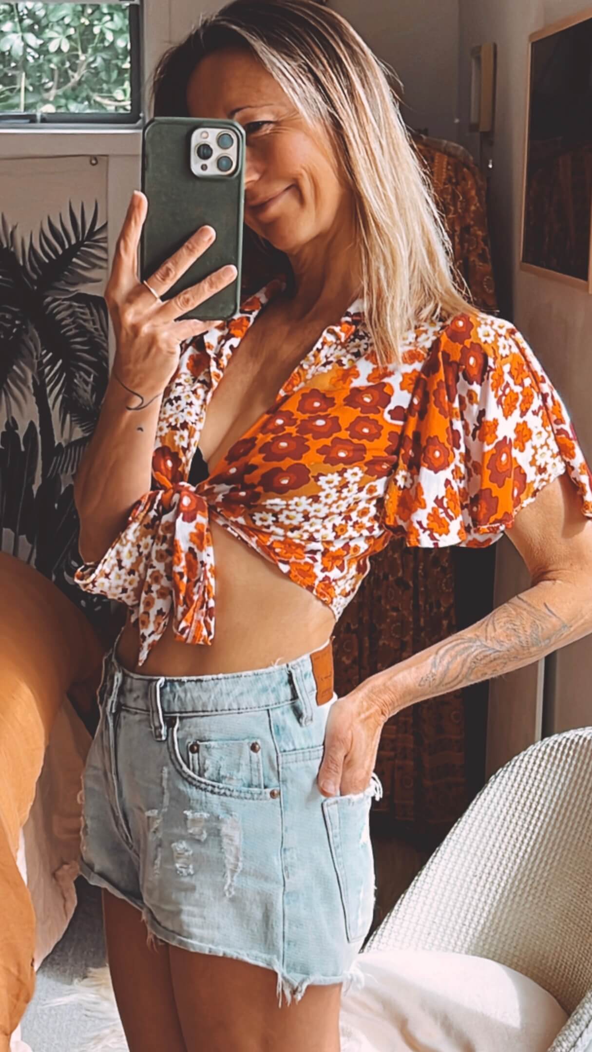 HER PONY THE LABEL // Cropped Blouse // Size 6
