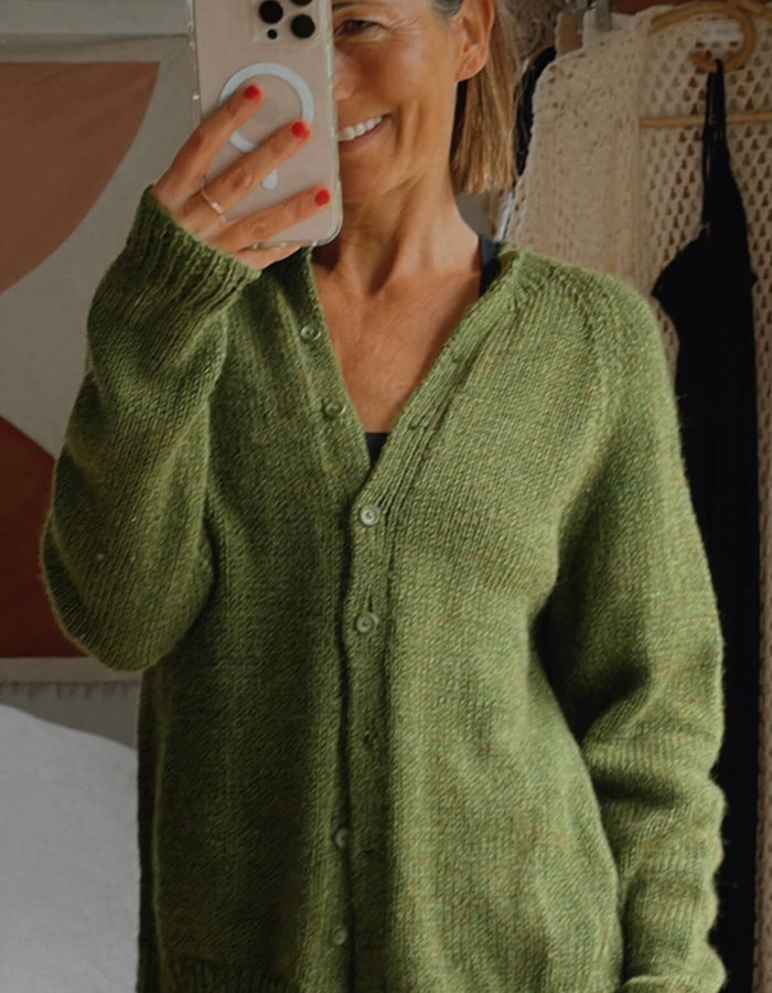 Hand-knitted Swamp Green Cardi // S/M