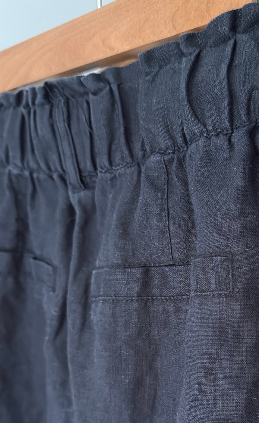 JUST JEANS // Linen Midi Skirt // Black // Small