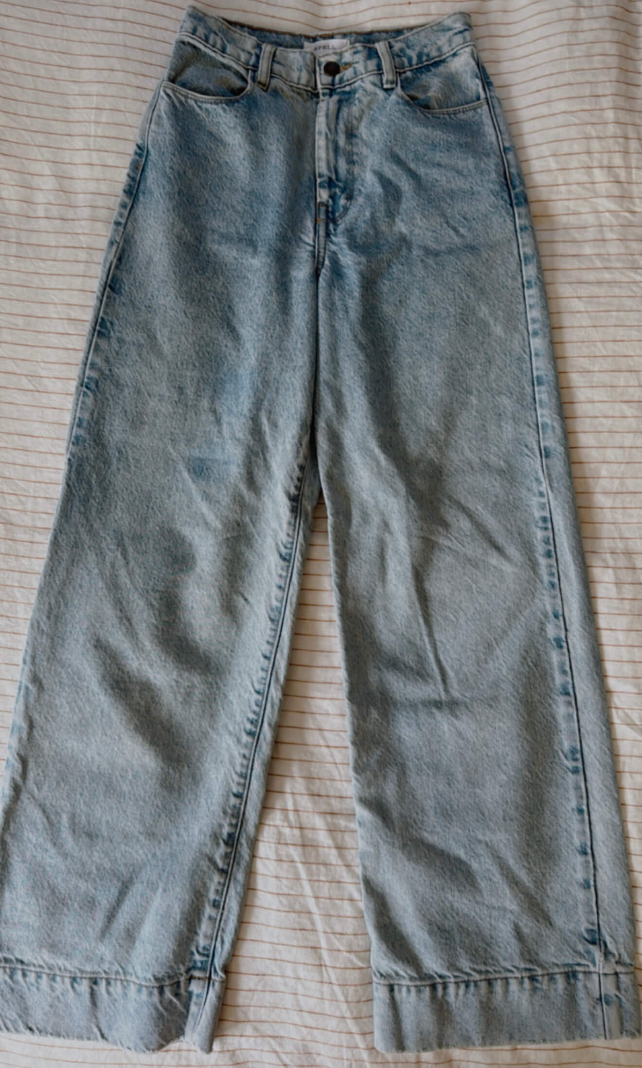 SPELL & THE GYPSY COLLECTIVE // Wide Legged Jeans // Pale Blue // XS