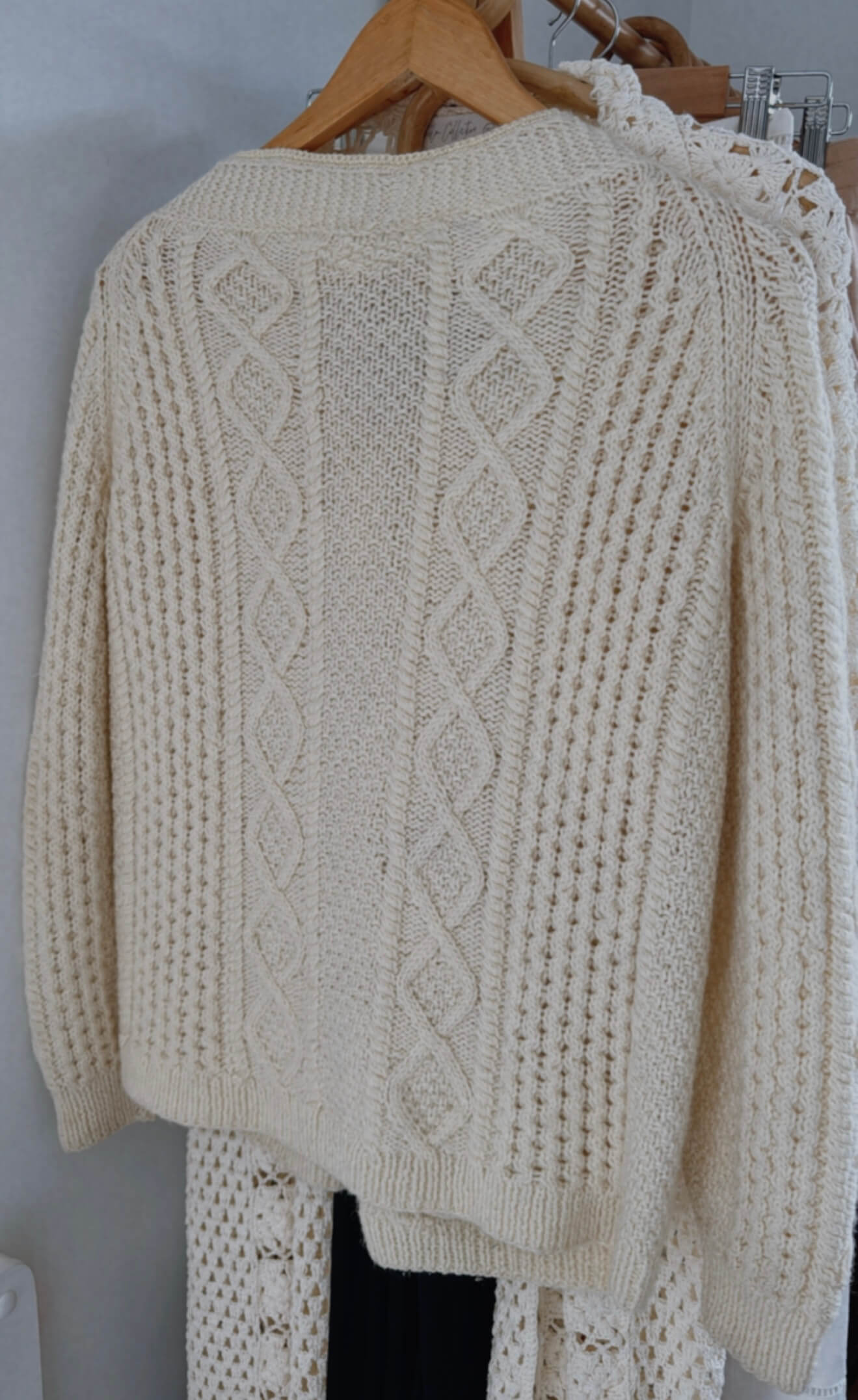 Hand-knitted Arran Cardi // S/M