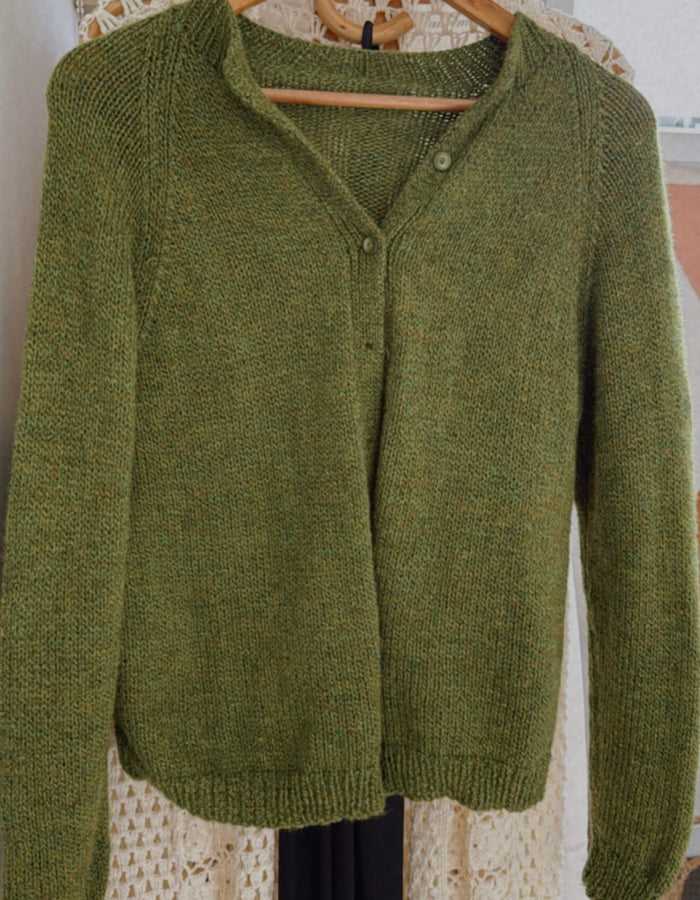 Hand-knitted Swamp Green Cardi // S/M