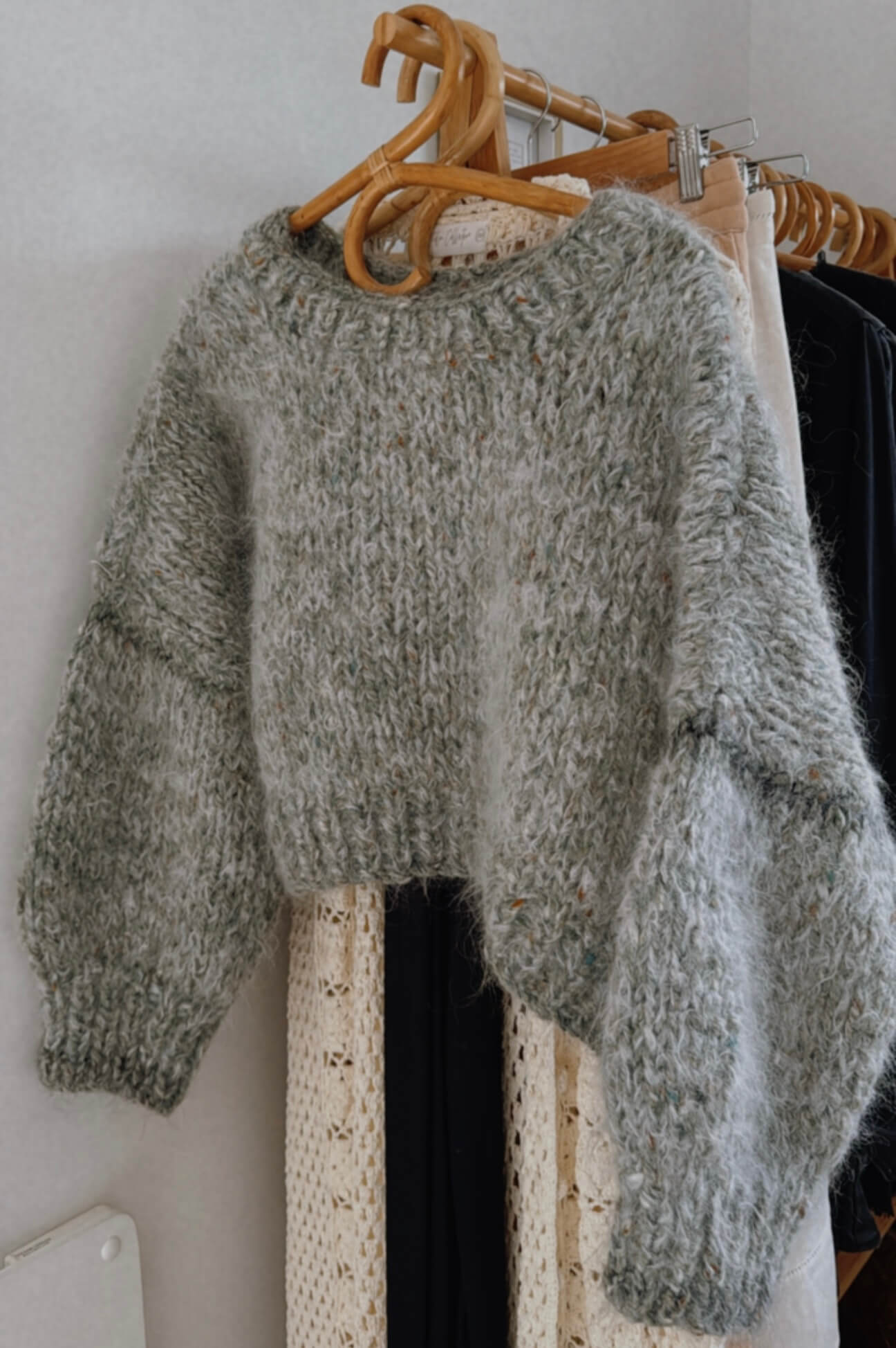 ITCHY KNITS Cropped Jersey // Mohair blend // S/M