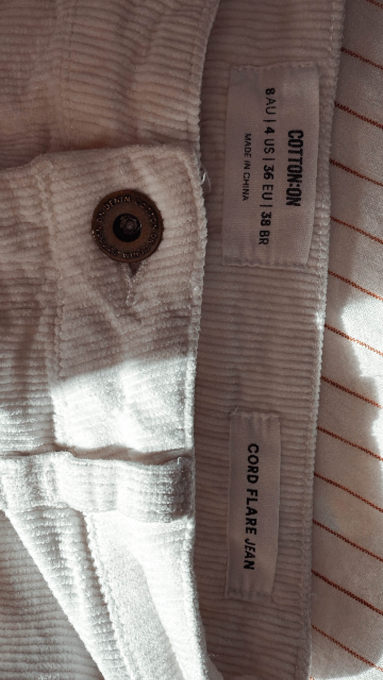 COTTON ON // White Cord Flare Jeans // Size 8