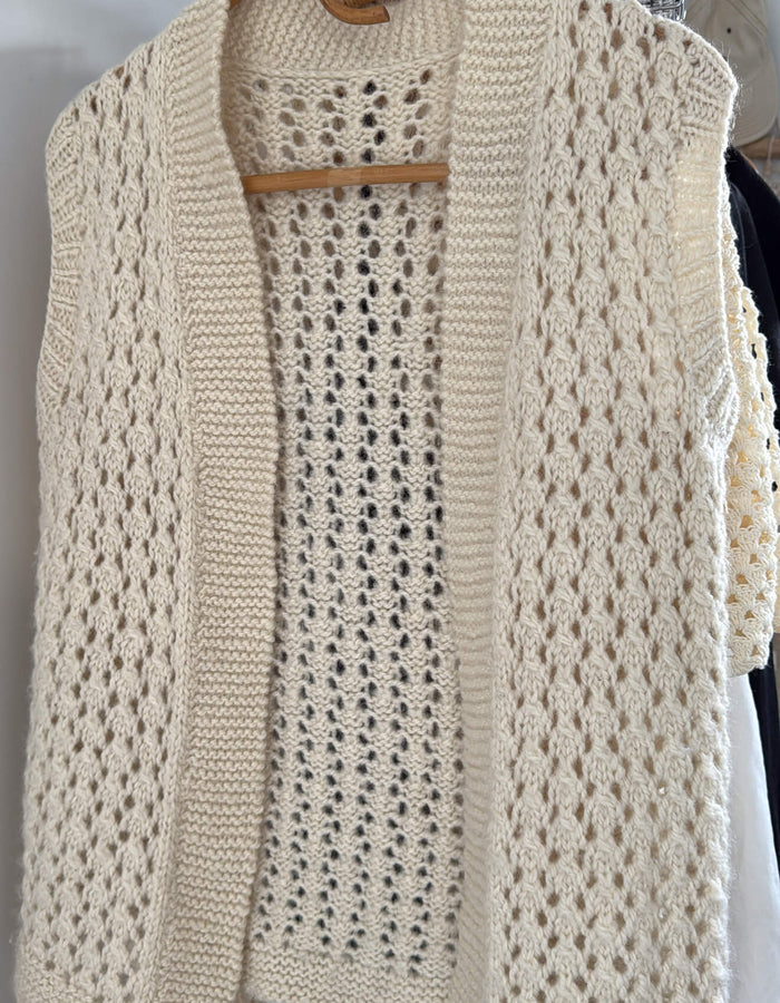 CROCHET VEST // Pure Wool // Cream // Free Size