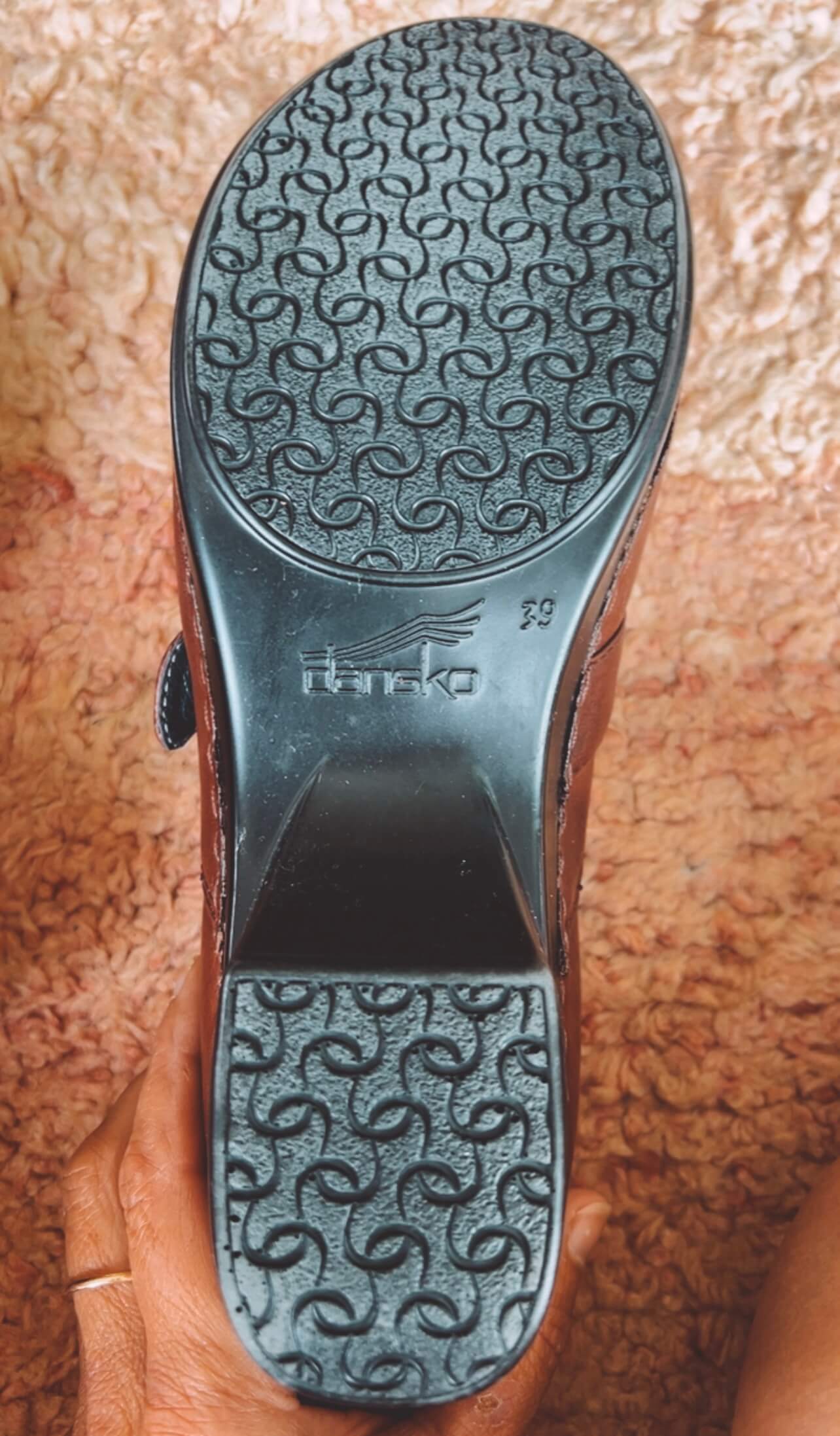 DANSKO // Tamara Burnished Berry // Leather Clogs // EUR 39