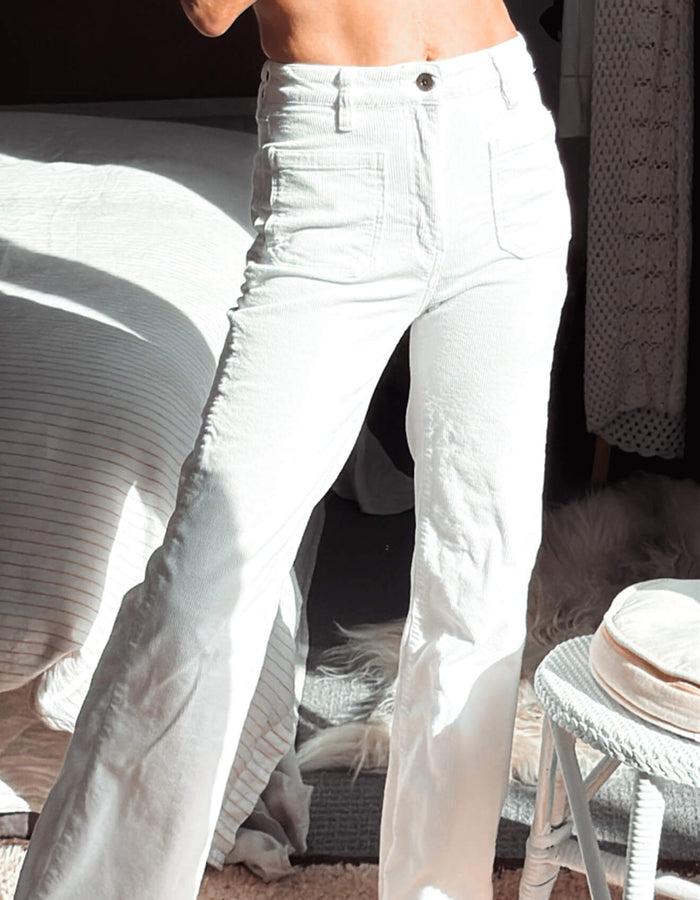 COTTON ON // White Cord Flare Jeans // Size 8