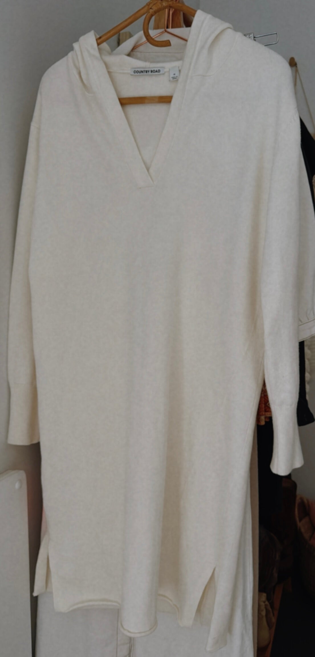 COUNTRY ROAD // Sweatshirt Dress // Cream // Medium