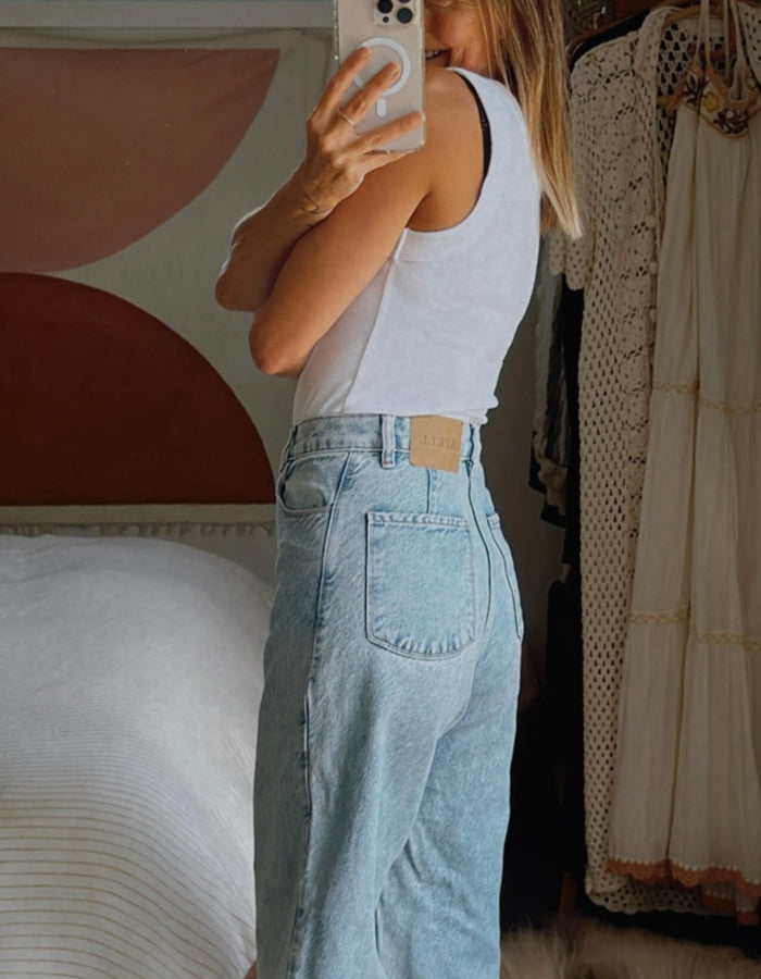 SPELL & THE GYPSY COLLECTIVE // Wide Legged Jeans // Pale Blue // XS