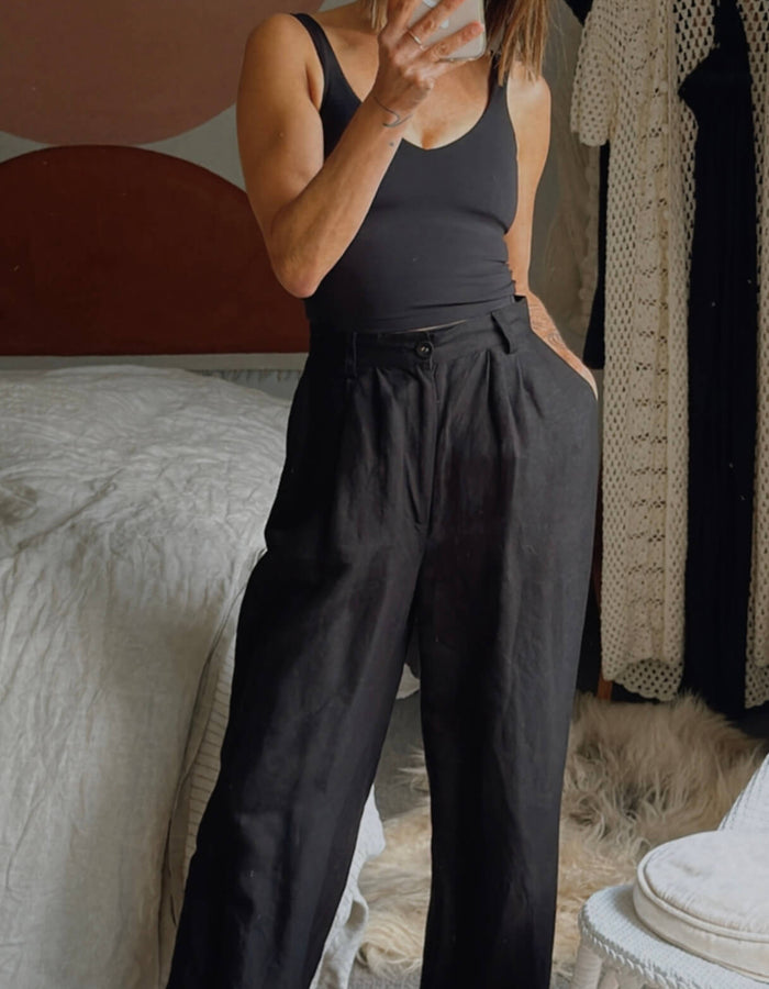 ROLLA'S // Chloe Pleat Linen Pants // Black // Size 8