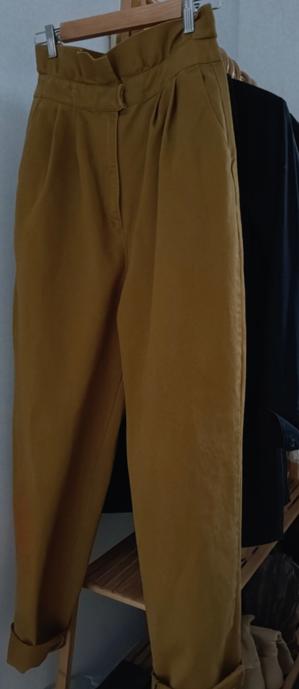 ASOS // Mustard Pants // Size 10