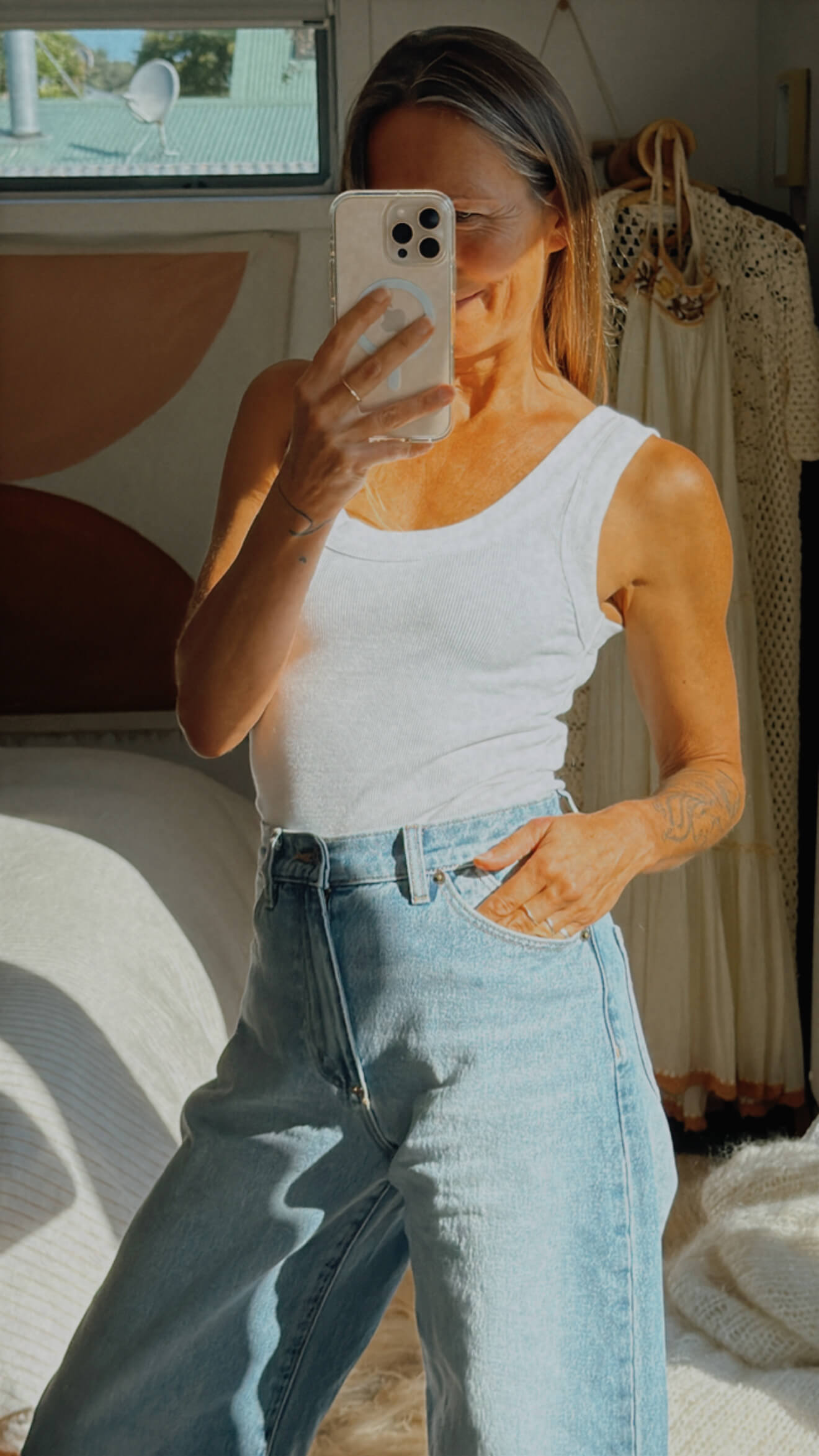 ROLLA'S // Gigi Barrel Jean // Brad Blue