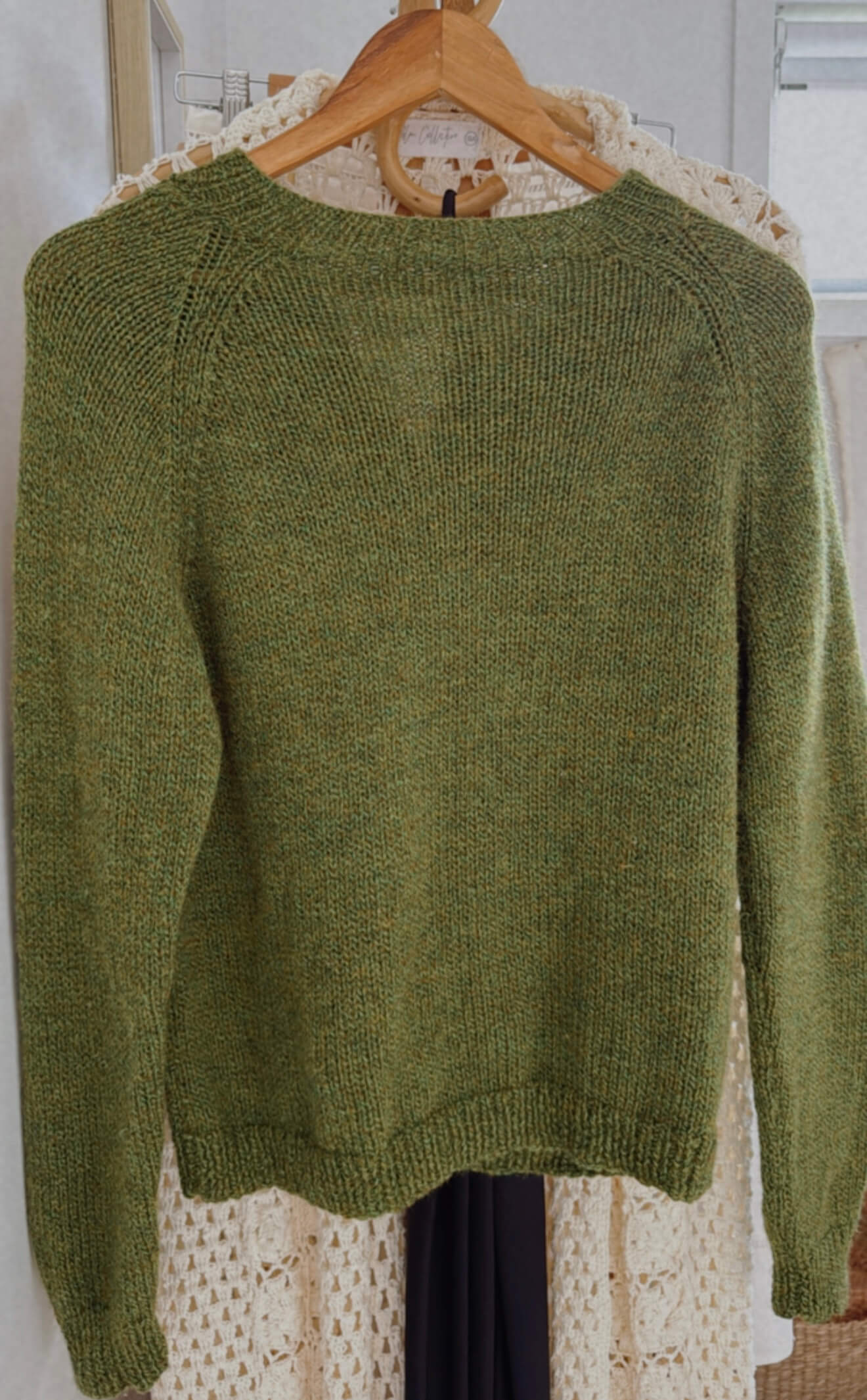 Hand-knitted Swamp Green Cardi // S/M