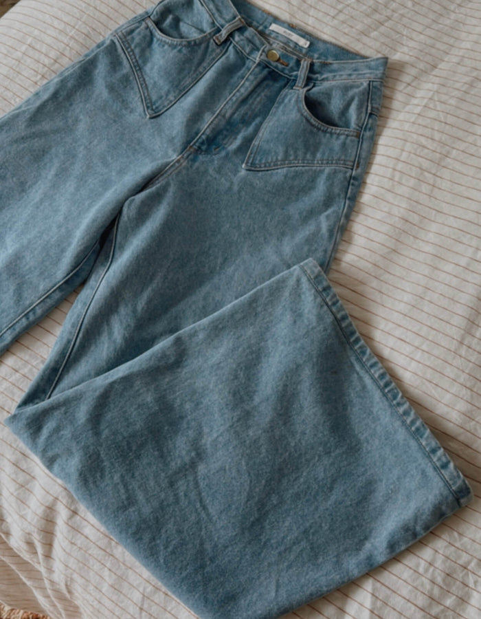 RUBY // Clover Jean // Size 6 (more like an 8)