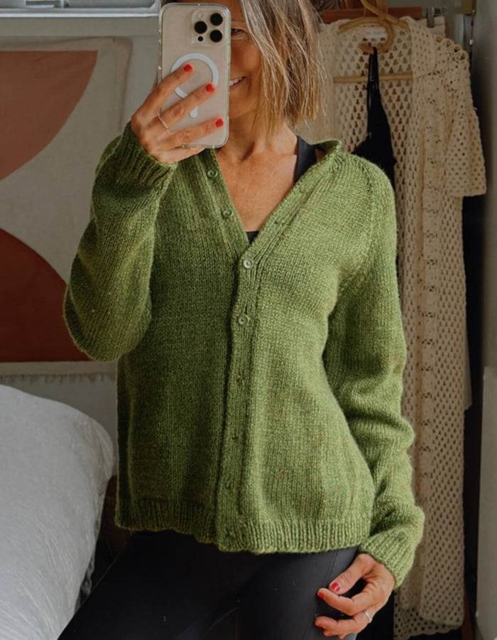 Hand-knitted Swamp Green Cardi // S/M
