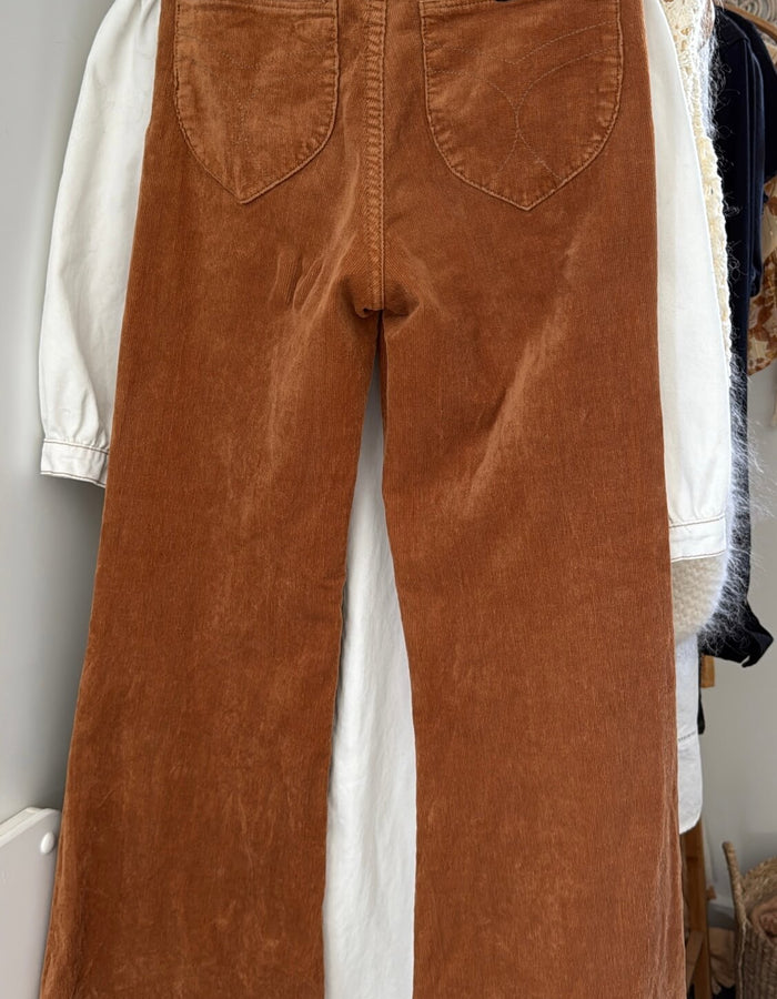 Rolla's Eastcoast // High Rise Flare // Caramel Cord // Size 26 (AUS/NZ 8)
