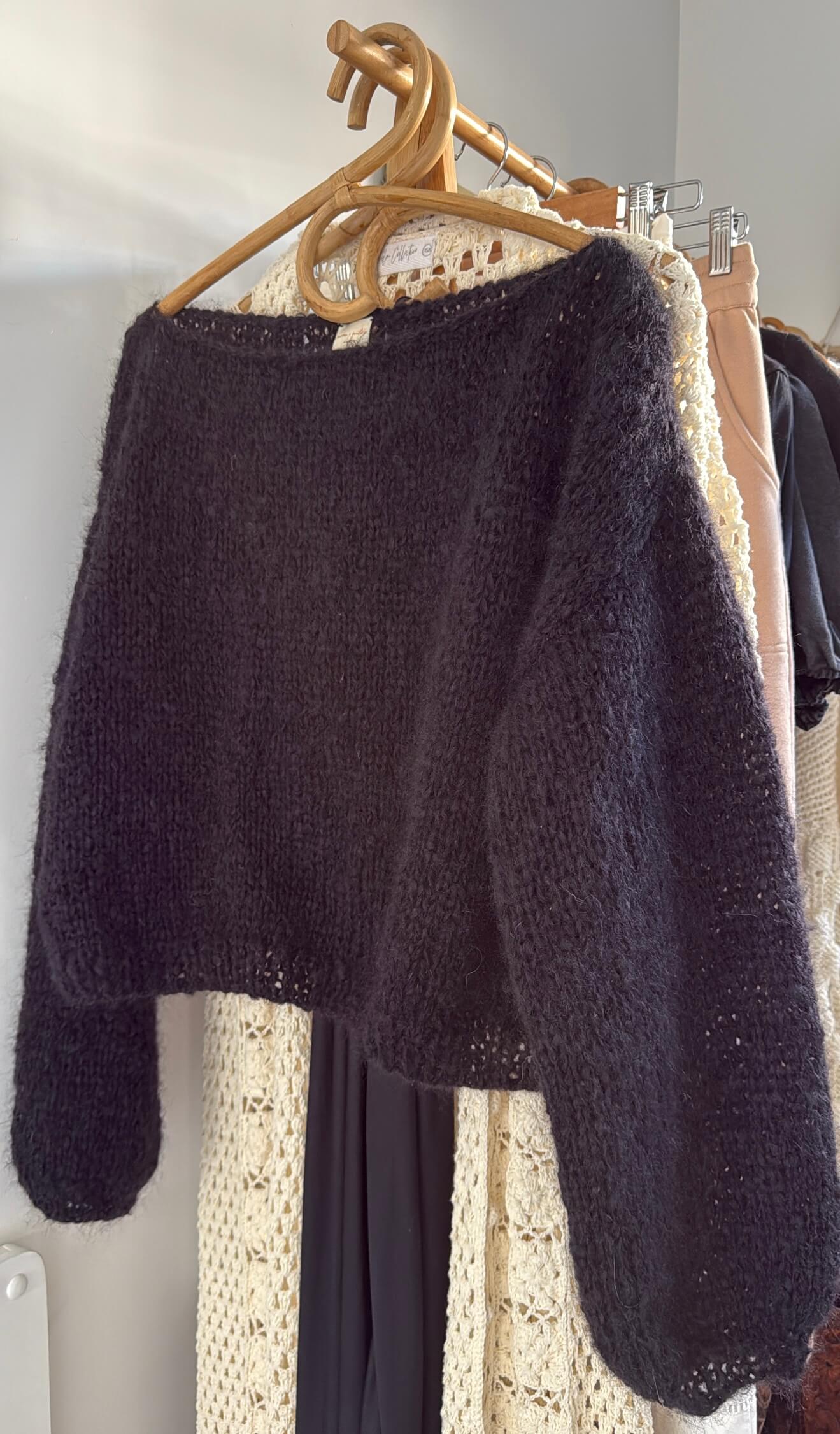 WORN + WILDER // The Cropped Boatneck // Black