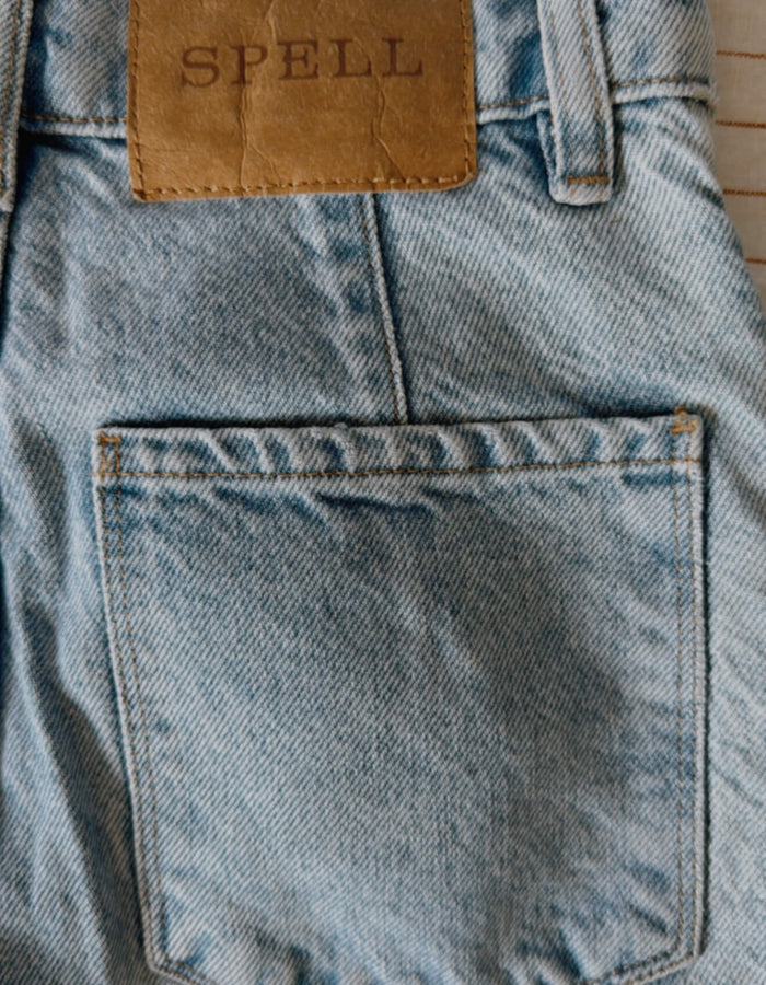 SPELL & THE GYPSY COLLECTIVE // Wide Legged Jeans // Pale Blue // XS