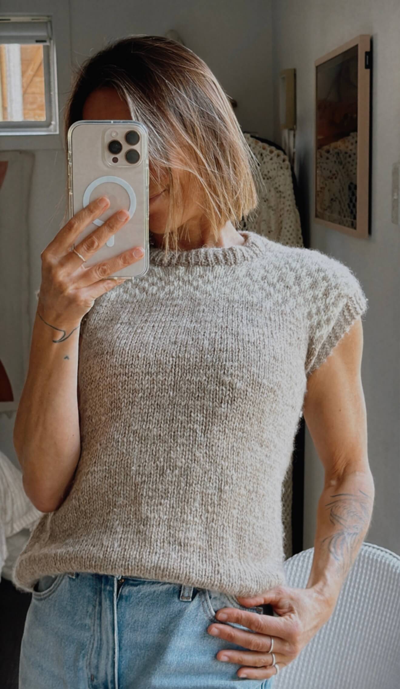 HAND-KNITTED VEST // Pure Wool // Biscotti/cream // Small