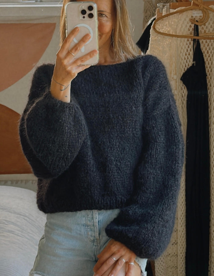 WORN + WILDER // The Cropped Boatneck // Black