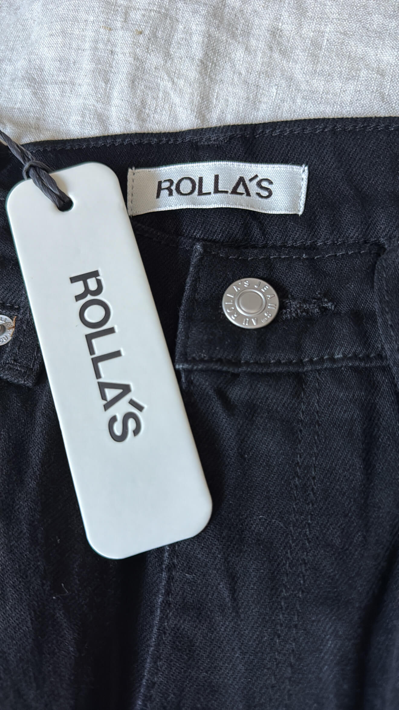 ROLLA'S // Gigi Barrel Jean // Forever Black