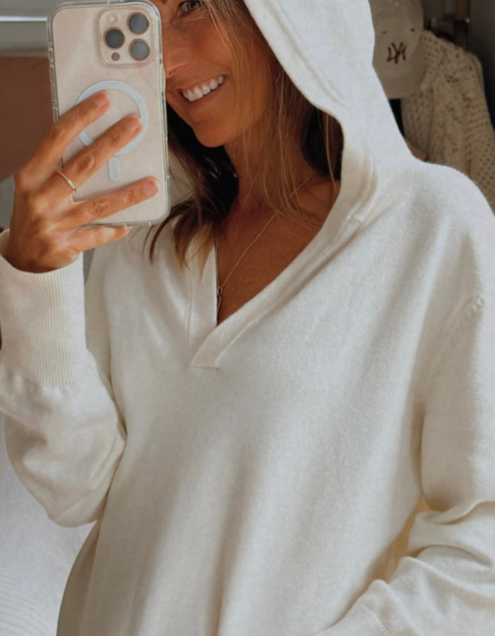 COUNTRY ROAD // Sweatshirt Dress // Cream // Medium