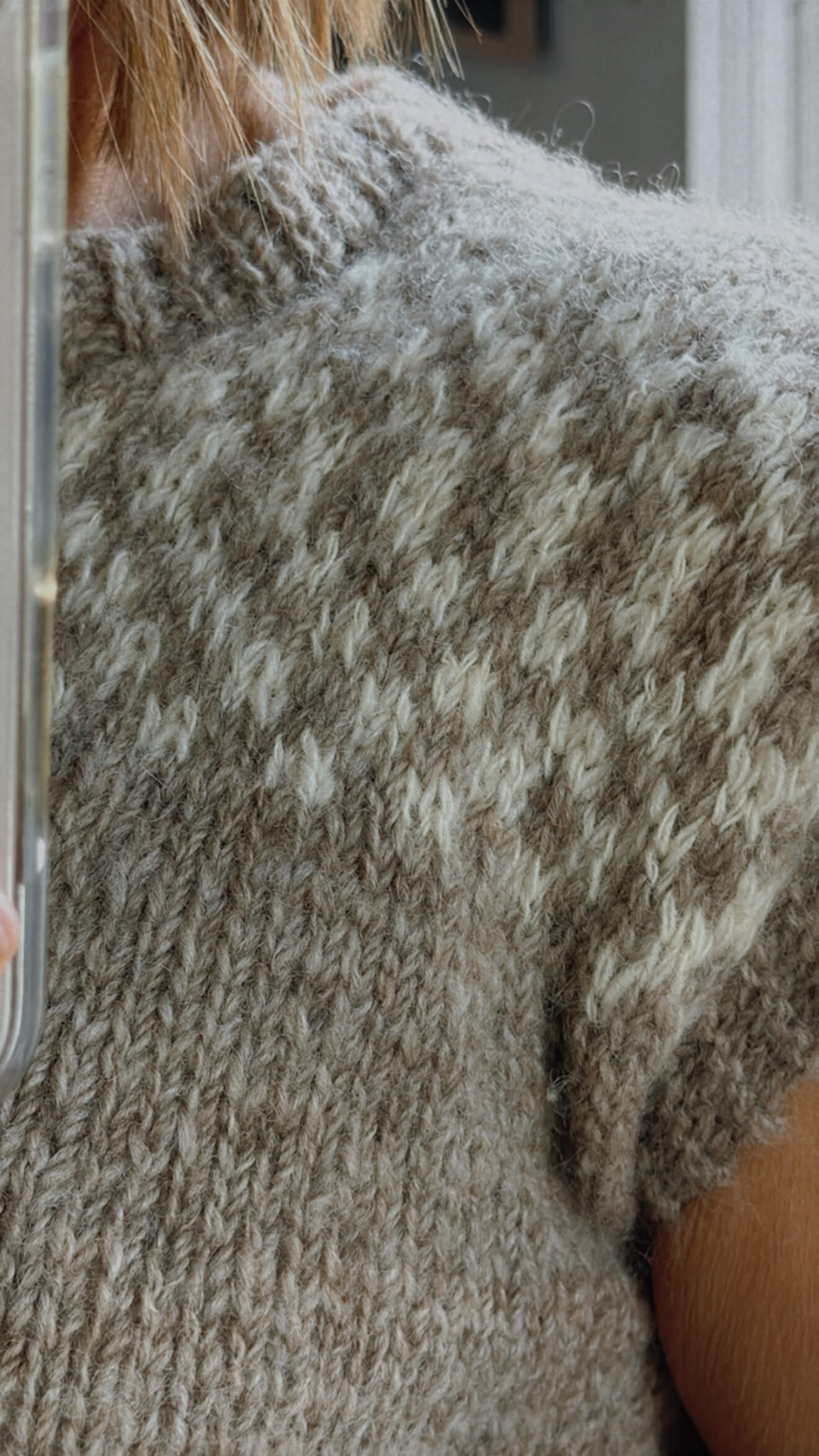 HAND-KNITTED VEST // Pure Wool // Biscotti/cream // Small