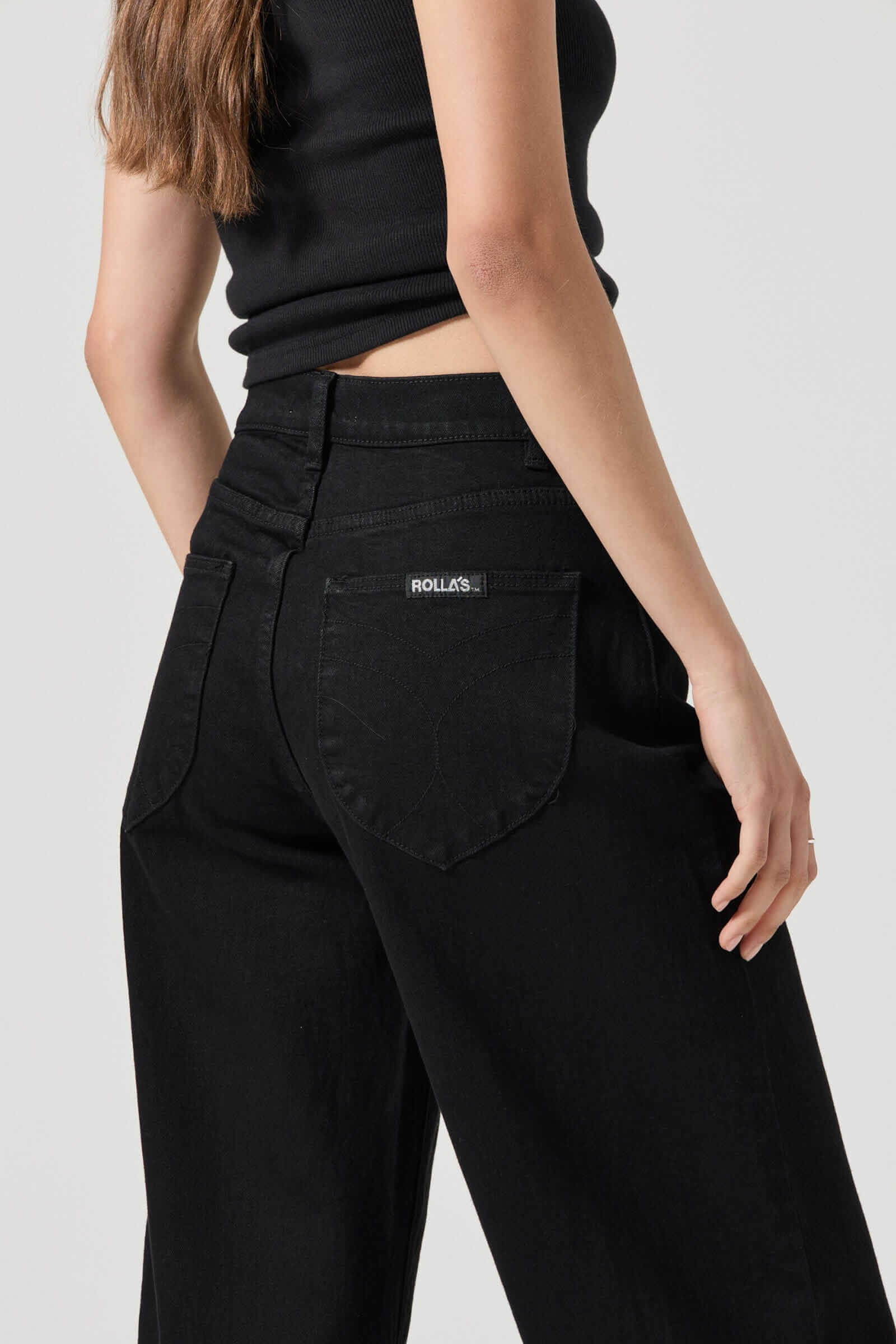 ROLLA'S // Gigi Barrel Jean // Forever Black