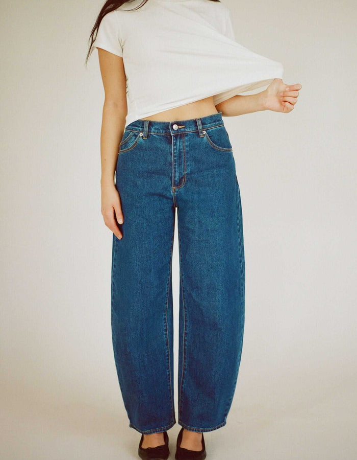 ROLLA'S // Gigi Barrel Jean // Forever Blue