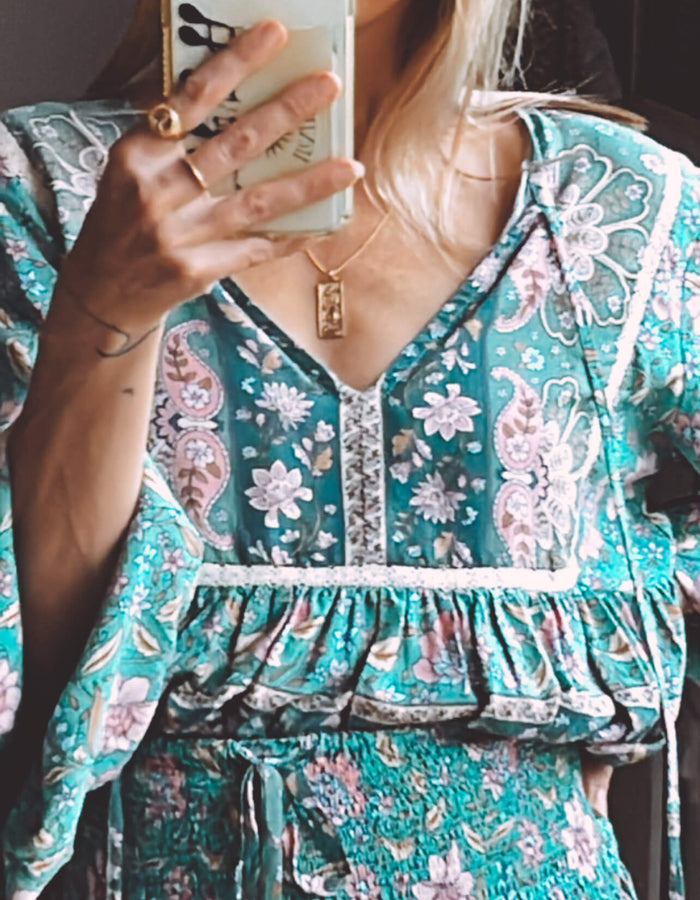 LUNA + ROSE // Freyja Goddess Of Love // Pendant Necklace // Gold