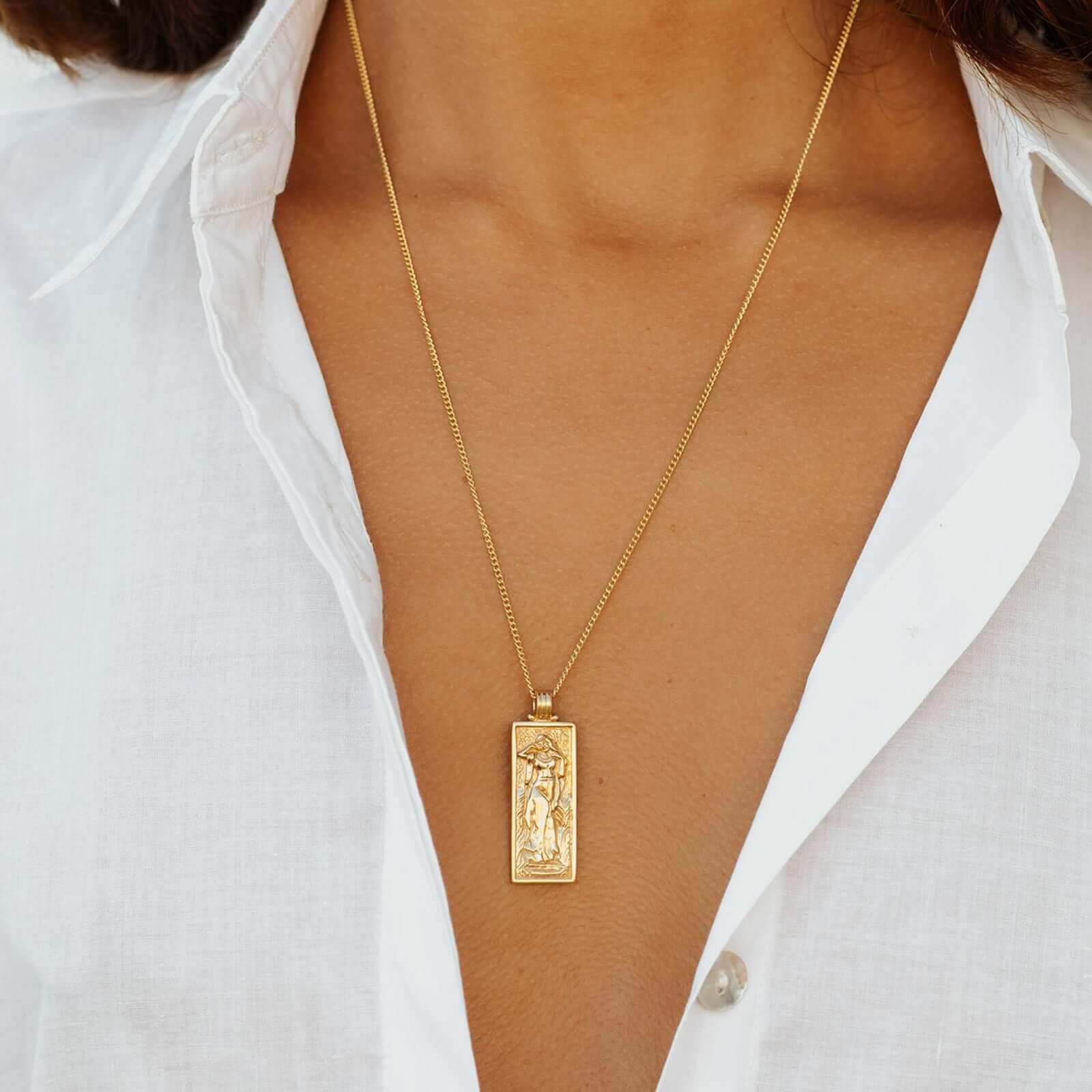 LUNA + ROSE // Freyja Goddess Of Love // Pendant Necklace // Gold