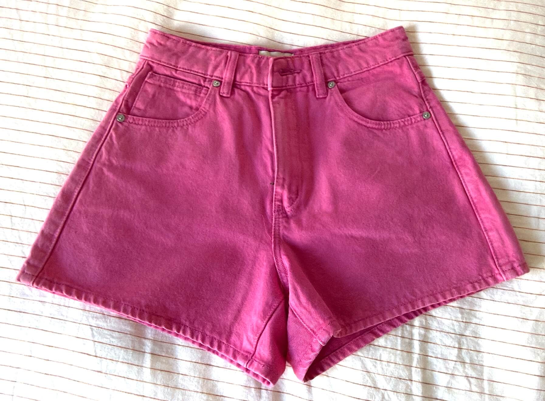 ABRAND // Venice Short // Size 24 (6)
