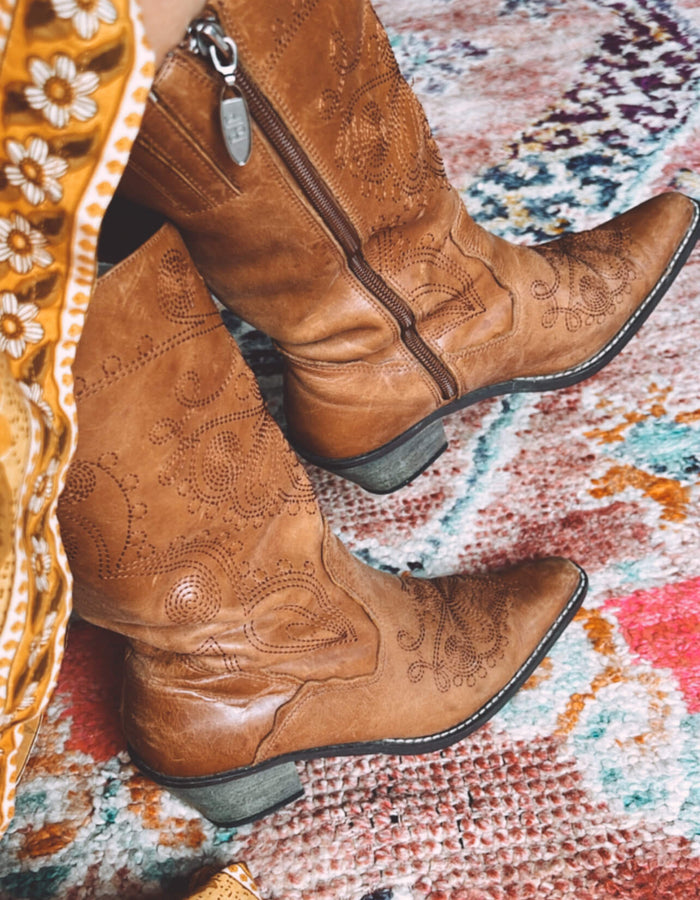 Leather Cowboy Boot // EUR 38