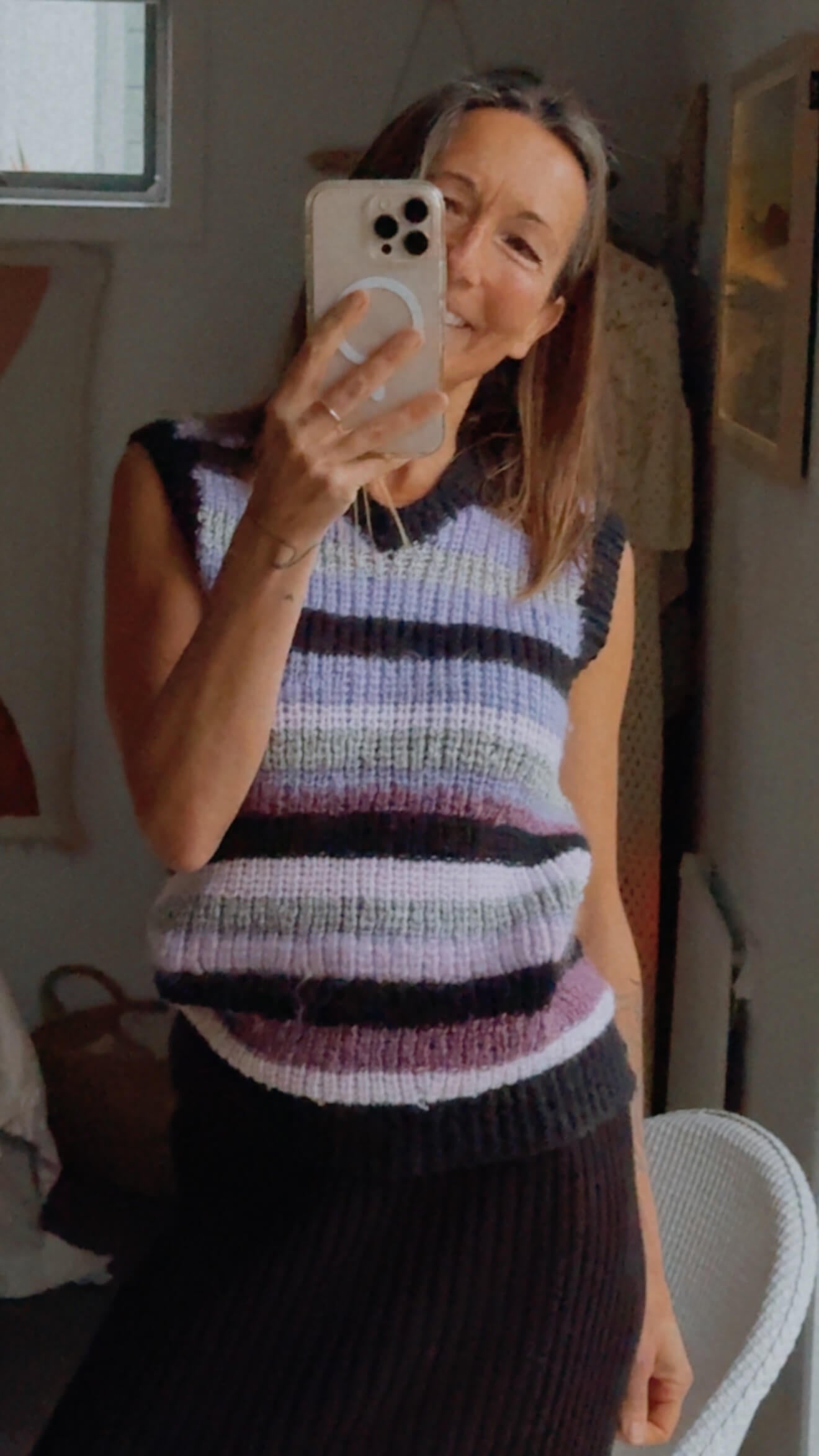 HAND-KNITTED VEST // Pure Wool // Striped // Small