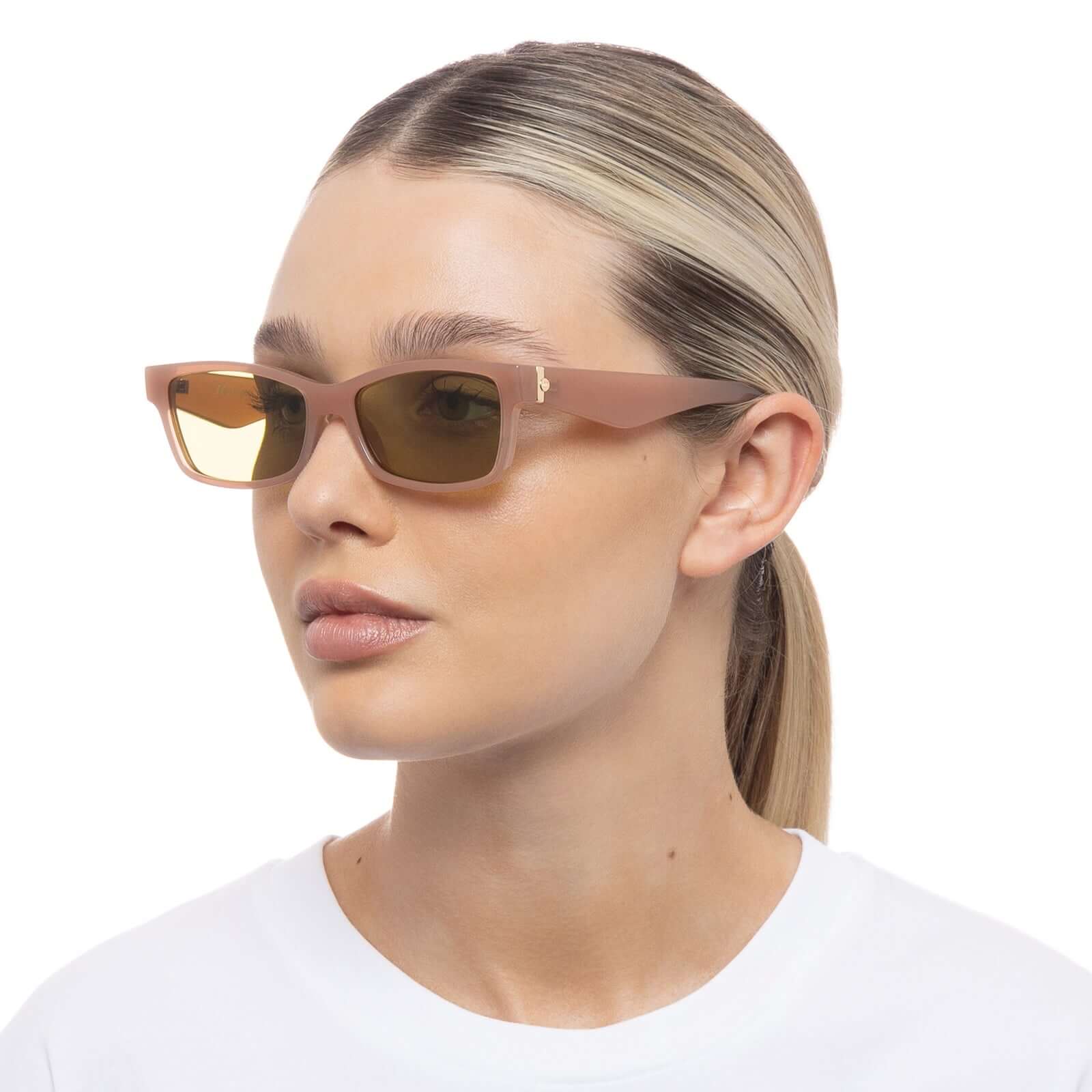 LE SPECS Plateau Sunglasses BNWT // Clay