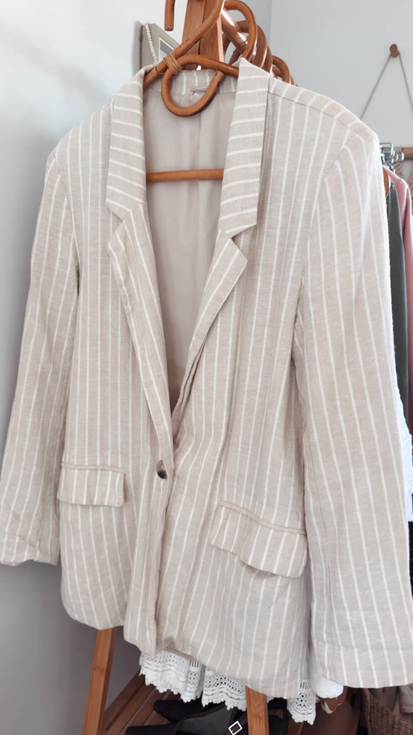 NO LABEL // Striped Linen Blazer // Medium