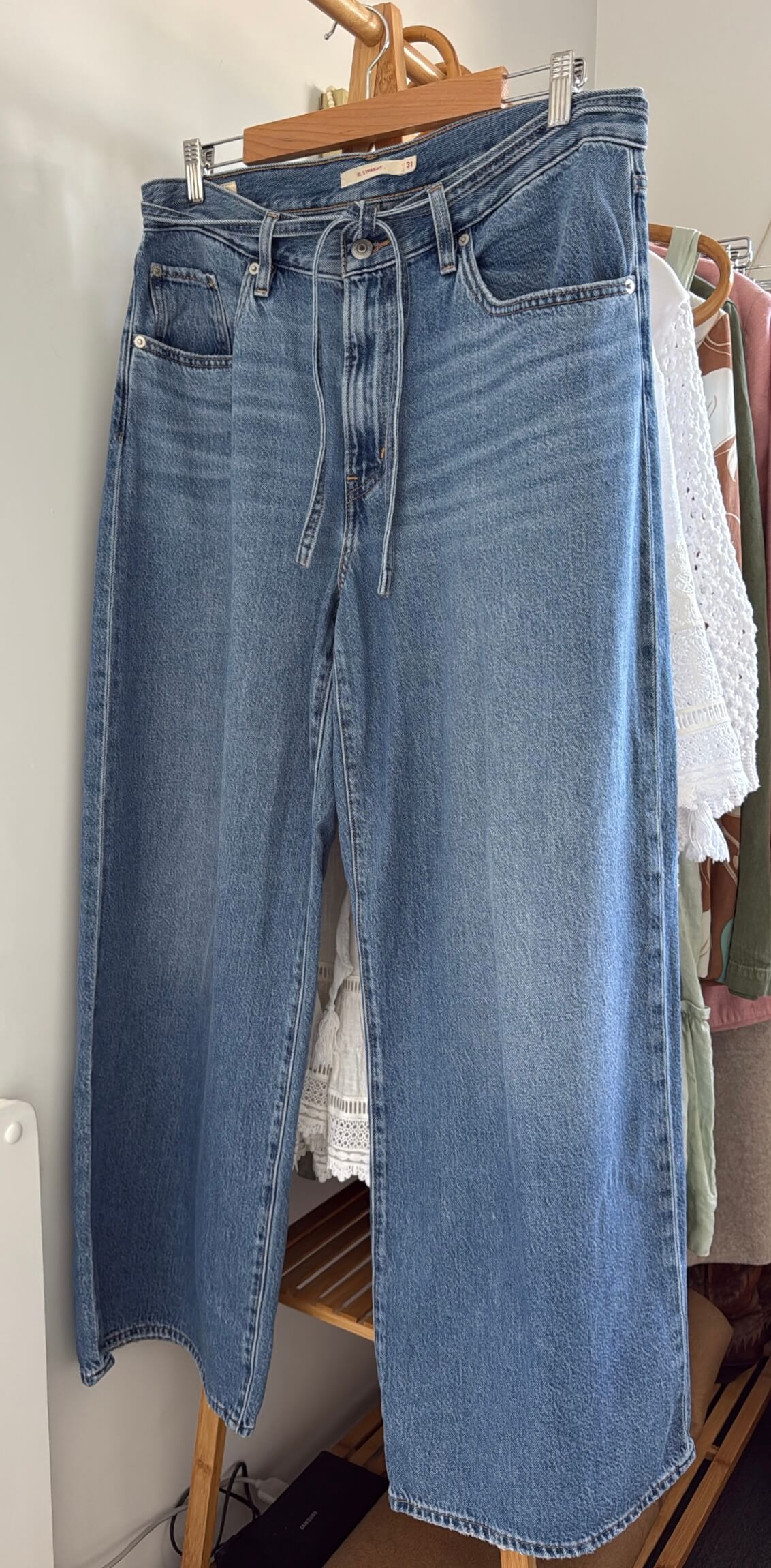 LEVI'S® // Women's XL Straight Jeans // Good Grades // Size 31