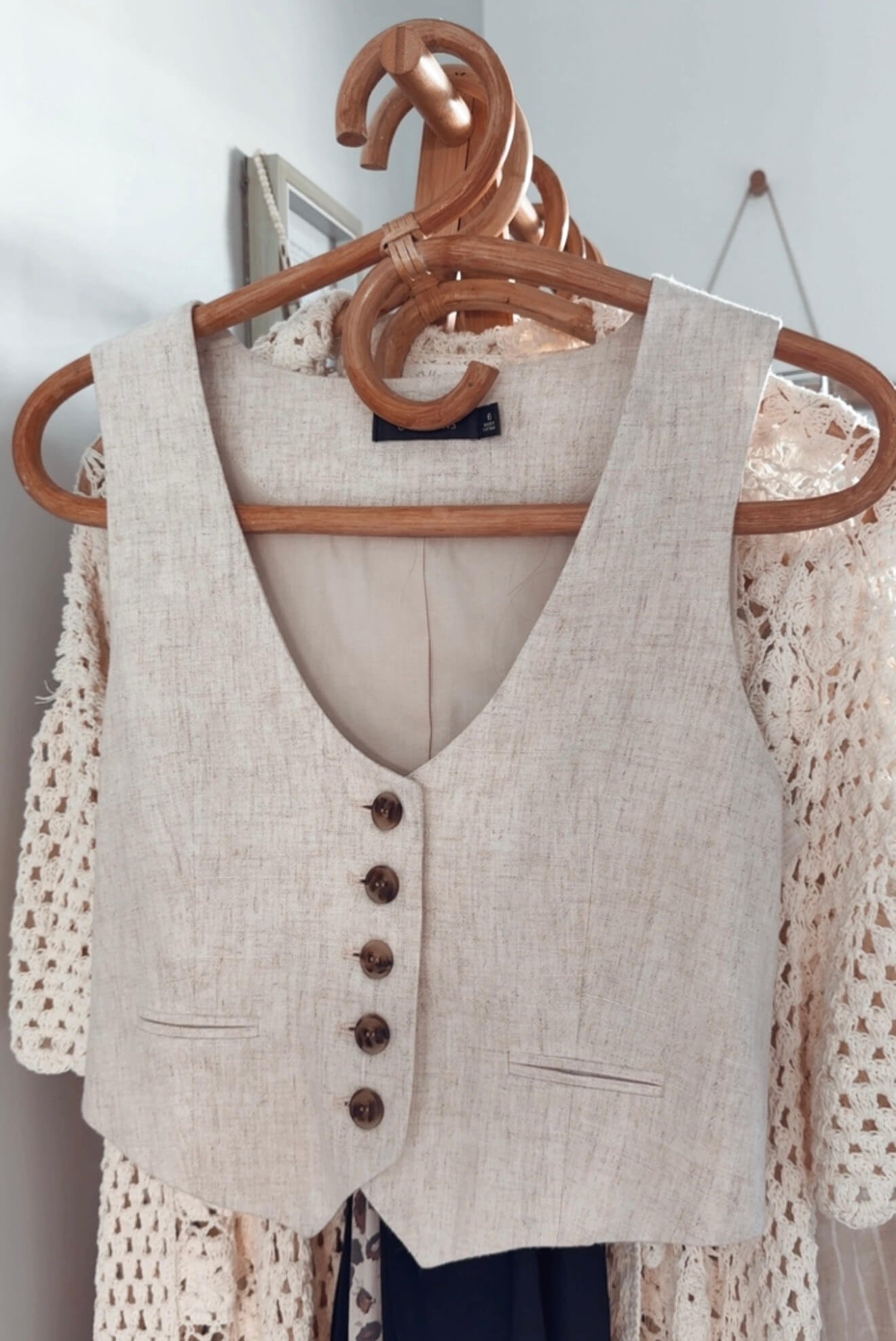 GLASSONS // Oatmeal Linen Vest // Size 6
