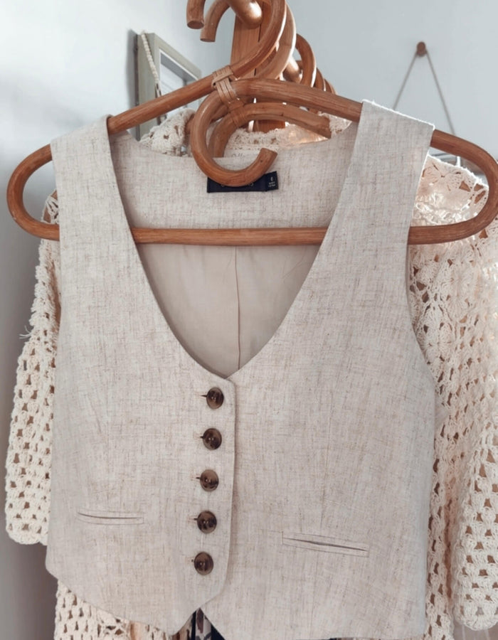 GLASSONS // Oatmeal Linen Vest // Size 6