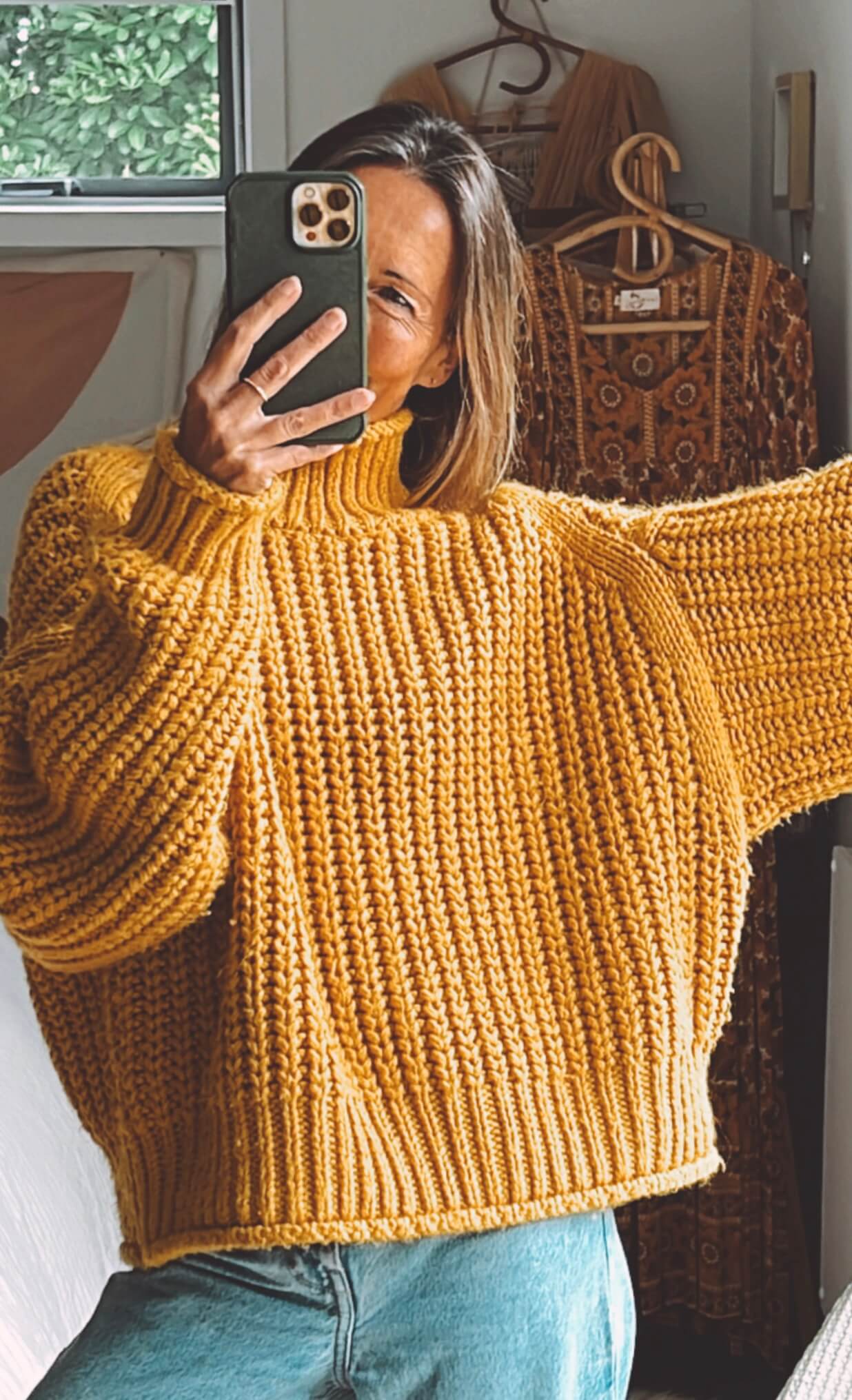 H&M Mustard Turtleneck Jersey // XL