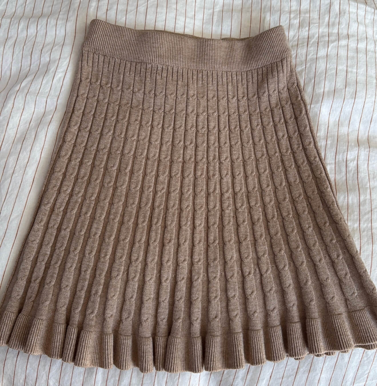 MIRROU Cable Knit Skirt // Small