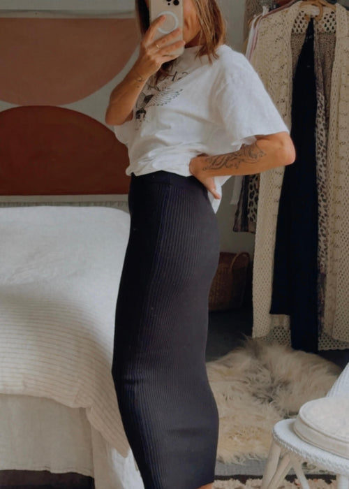 WINNIE & CO // Knitted Maxi Skirt // Black // XS/S