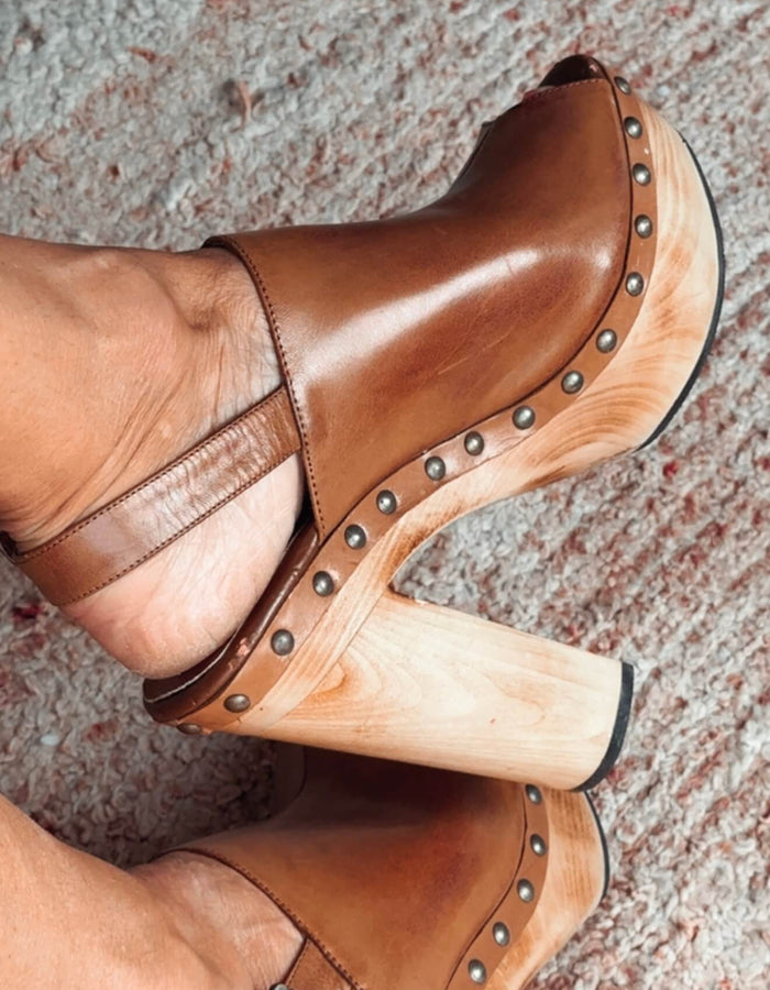 OXFORD // Tan Leather Heels // Size 38/8