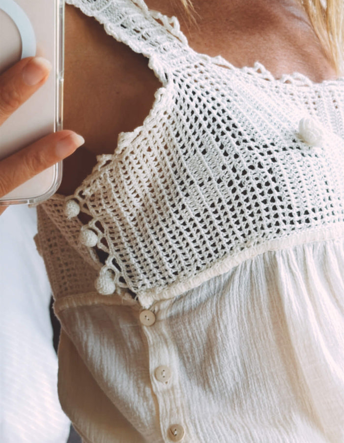 CHASING UNICORNS Crochet Blouse // Cream // Small